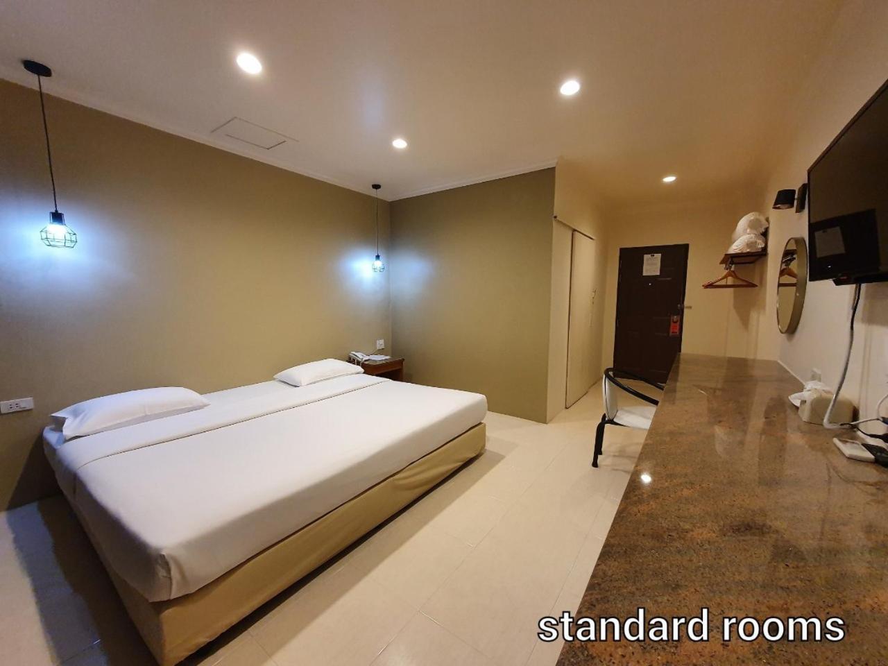 Hotel Rattana View à Phitsanulok Extérieur photo