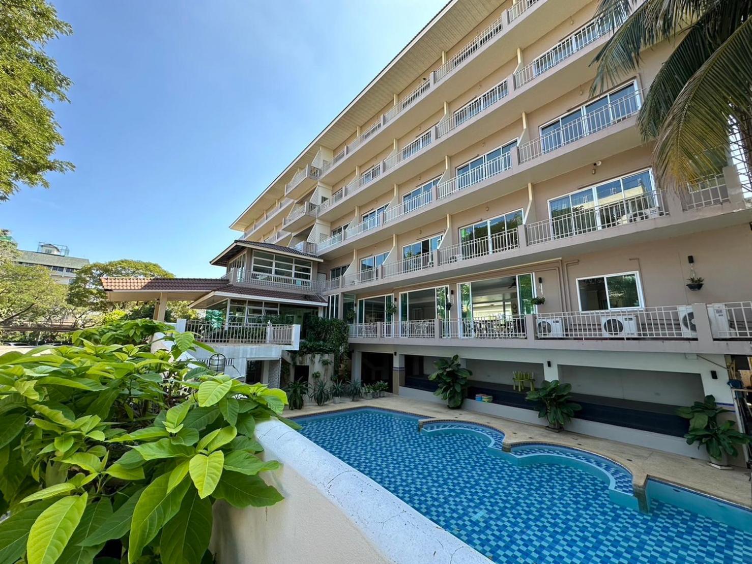 Hotel Rattana View à Phitsanulok Extérieur photo