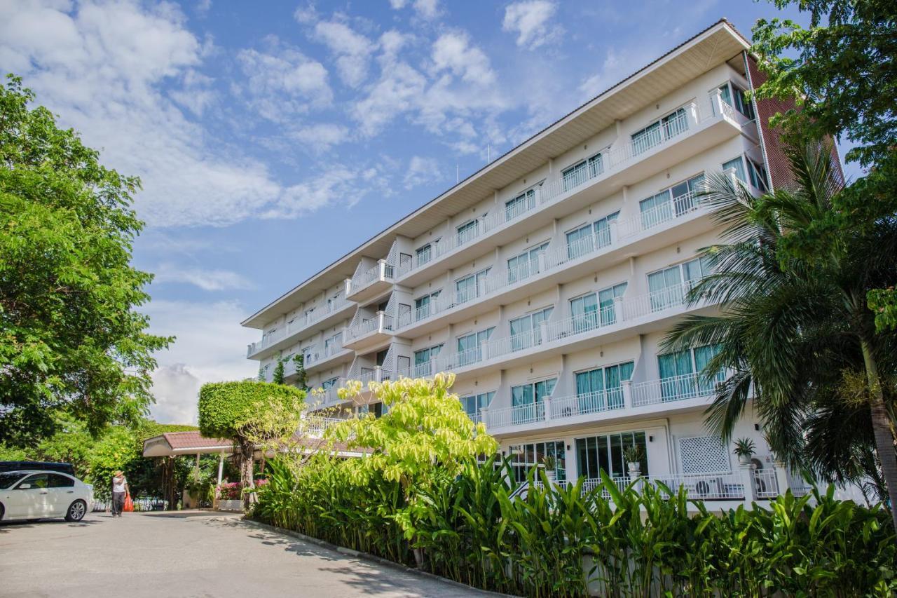Hotel Rattana View à Phitsanulok Extérieur photo